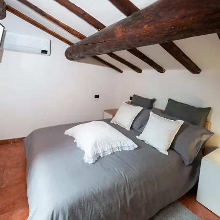 Parmigianino Apartment *